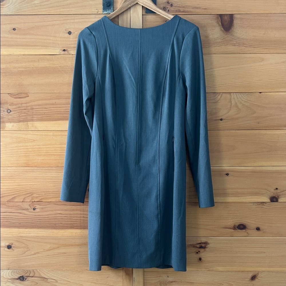 M. M. LAFLEUR Elegant Long Sleeve Dress Size 8